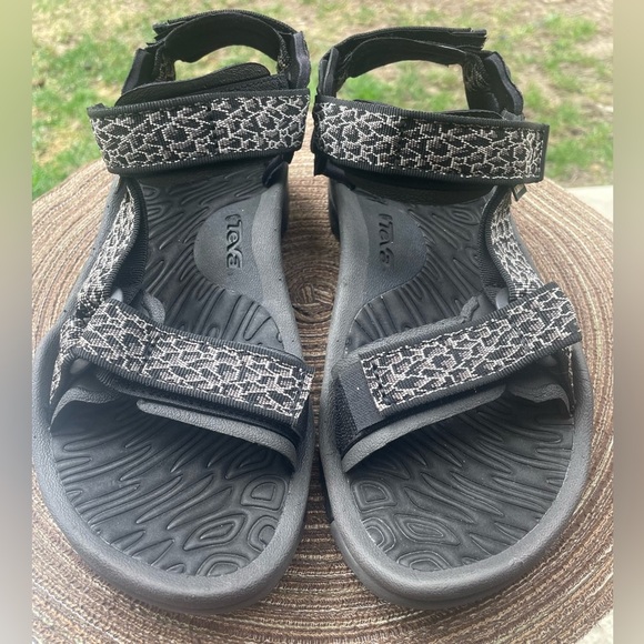 NEW Teva Terra Fi 5 Adjustable Hiking & Water Sports Sandal Mens 9 Women 10.5-11 main image 10